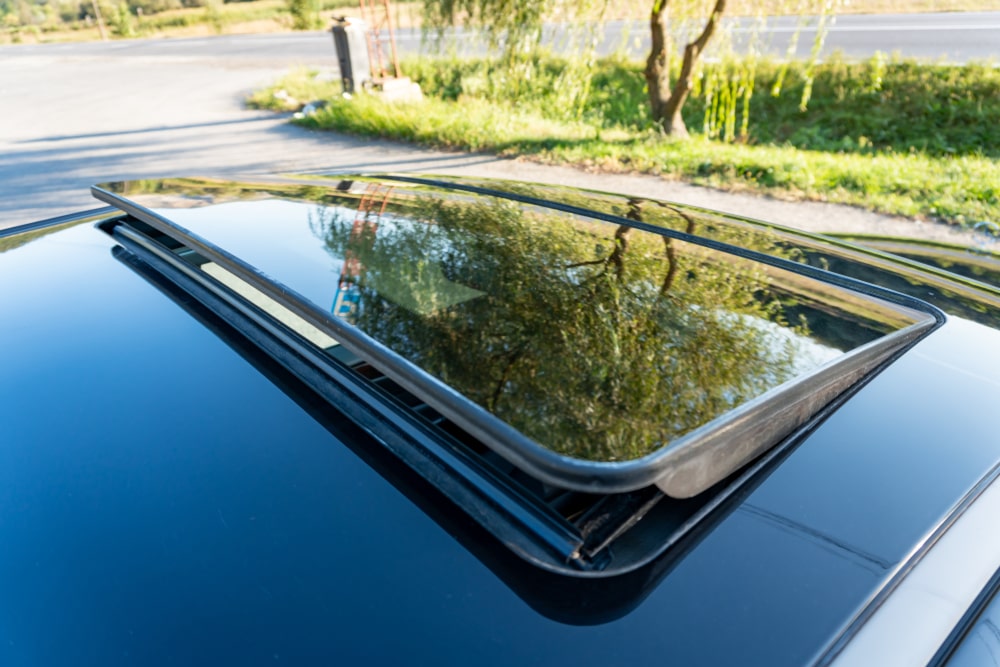 Is Sunroof glass replacement covered in car insurance