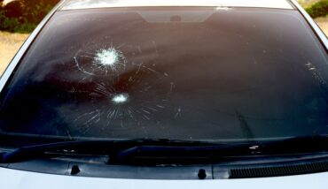 Cracked Windshield Insurance - 5 Star Auto Glass