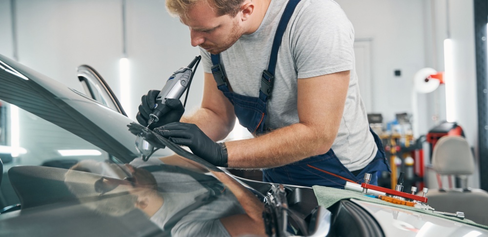 Auto Glass Safety Council Ensures Safe Windshield Replacement in Calgary