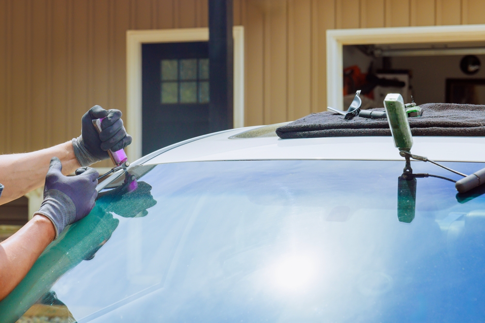 Mobile Windshield Services and Why Convenience Matters